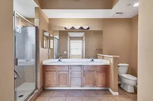 8406 Wethersfield Run, Lakewood Ranch, FL 34202 - Photo 32