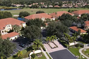 8406 Wethersfield Run, Lakewood Ranch, FL 34202 - Photo 2