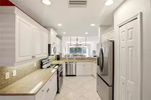 5655 Key Largo Ct, Bradenton, FL 34203 - Photo 12