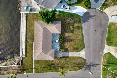 210 21st Street NE, Bradenton, FL 34208 - Photo 18