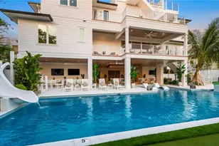 6536 Peacock Rd, Sarasota, FL 34242 - Photo 4