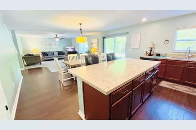 11521 Southern Creek Drive, Gibsonton, FL 33534 - Photo 8