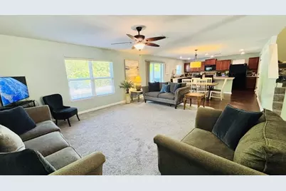 11521 Southern Creek Drive, Gibsonton, FL 33534 - Photo 6
