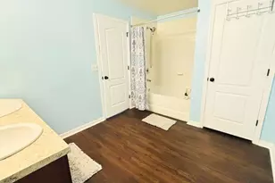 11521 Southern Creek Dr, Gibsonton, FL 33534 - Photo 12