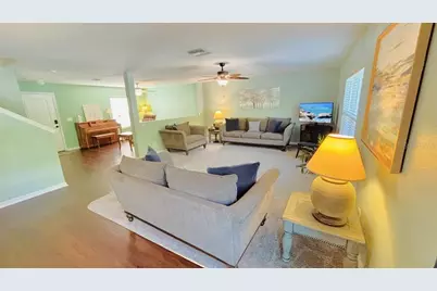 11521 Southern Creek Drive, Gibsonton, FL 33534 - Photo 4