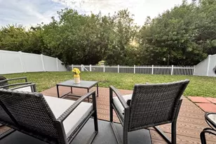 11521 Southern Creek Dr, Gibsonton, FL 33534 - Photo 4