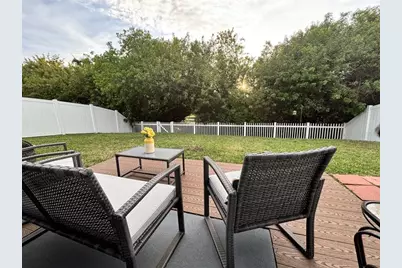 11521 Southern Creek Drive, Gibsonton, FL 33534 - Photo 2