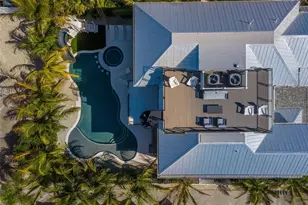 119 McKinley Dr, Sarasota, FL 34236 - Photo 4