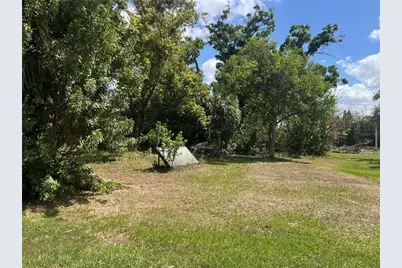 5628 24th Street E, Bradenton, FL 34203 - Photo 8