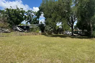 5628 24th St E, Bradenton, FL 34203 - Photo 6