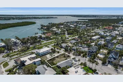 243 Coolidge Drive, Sarasota, FL 34236 - Photo 4