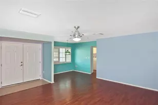430 Clover Rd, Venice, FL 34293 - Photo 2