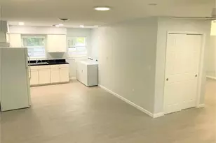 2541 Floyd St, Sarasota, FL 34239 - Photo 4