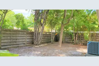 2541 Floyd Street, Sarasota, FL 34239 - Photo 18