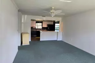 2974 Captiva Gardens Dr, Sarasota, FL 34231 - Photo 10