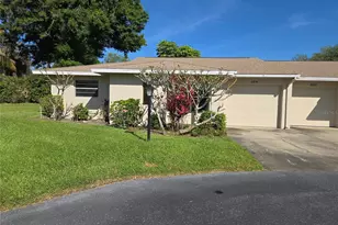 2974 Captiva Gardens Dr, Sarasota, FL 34231 - Photo 4