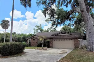 1005 Greystone Ln, Sarasota, FL 34232 - Photo 2