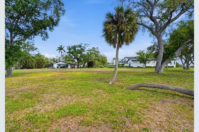 2111 4th St Court W, Palmetto, FL 34221 - Photo 8