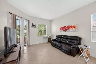 8229 Miramar Way, Lakewood Ranch, FL 34202 - Photo 8