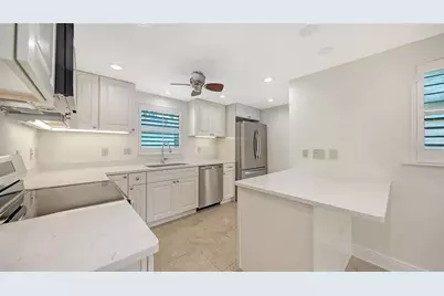 6140 Midnight Pass Road #C-2, Sarasota, FL 34242 - Photo 8