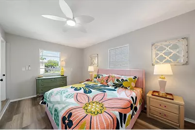 920 Myrtle Avenue, Venice, FL 34285 - Photo 18