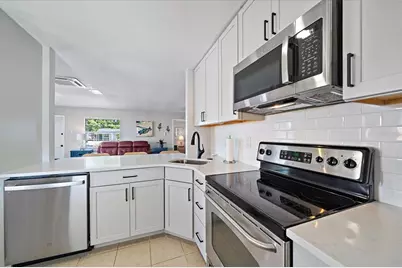 920 Myrtle Avenue, Venice, FL 34285 - Photo 12