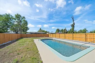 920 Myrtle Ave, Venice, FL 34285 - Photo 28