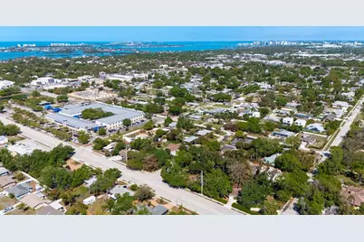 4717 Crystal Avenue, Sarasota, FL 34231 - Photo 14