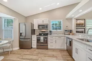 7510 Preserves Ct, Sarasota, FL 34243 - Photo 24