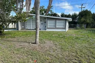 3707 Schwalbe Dr, Sarasota, FL 34235 - Photo 10
