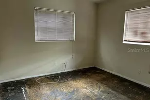 3707 Schwalbe Dr, Sarasota, FL 34235 - Photo 4