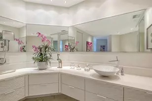 415 L Ambiance Dr, Longboat Key, FL 34228 - Photo 28