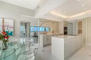 415 L Ambiance Dr, Longboat Key, FL 34228 - Photo 18