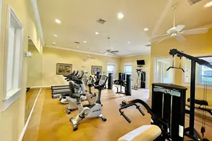 8319 38th St Cir E, Sarasota, FL 34243 - Photo 28