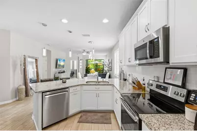 6017 Amberly Drive, Bradenton, FL 34208 - Photo 2