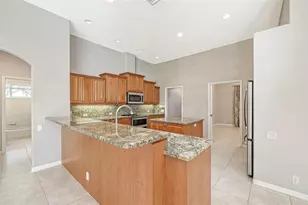 7454 Paurotis Ct, Sarasota, FL 34241 - Photo 30