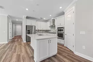 17907 Eastbrook Ter, Bradenton, FL 34202 - Photo 6