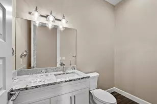 5618 Britannia Dr, Sarasota, FL 34231 - Photo 42