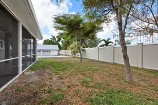 5618 Britannia Dr, Sarasota, FL 34231 - Photo 50