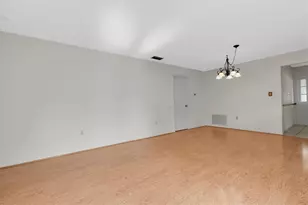 5511 10th Ave Dr W, Bradenton, FL 34209 - Photo 10