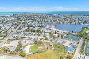 445 63rd St, Holmes Beach, FL 34217 - Photo 40