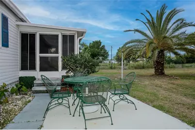 3208 Oakwood Boulevard S, Sarasota, FL 34237 - Photo 36