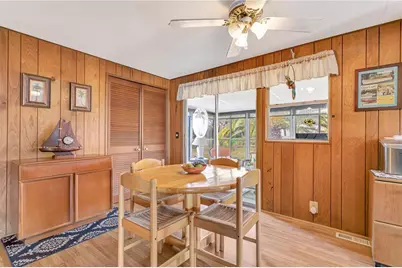 3208 Oakwood Boulevard S, Sarasota, FL 34237 - Photo 26