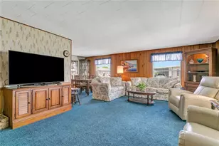 3208 Oakwood Blvd S, Sarasota, FL 34237 - Photo 12