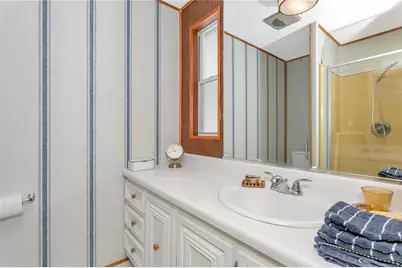 3208 Oakwood Boulevard S, Sarasota, FL 34237 - Photo 6