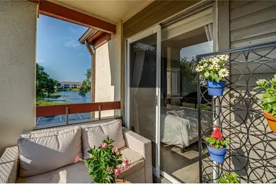 10263 Gandy Boulevard N #2106, Saint Petersburg, FL 33702 - Photo 12