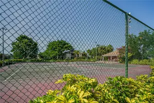 10263 Gandy Blvd N, Saint Petersburg, FL 33702 - Photo 40