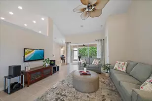 6651 63rd Terrace E, Bradenton, FL 34203 - Photo 10