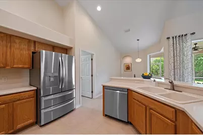 6651 63rd Terrace E, Bradenton, FL 34203 - Photo 14