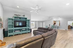 907 69th St NW, Bradenton, FL 34209 - Photo 14